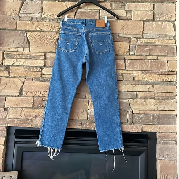 NWT LEVIS 501 Straight Jeans! - Picture 6 of 14